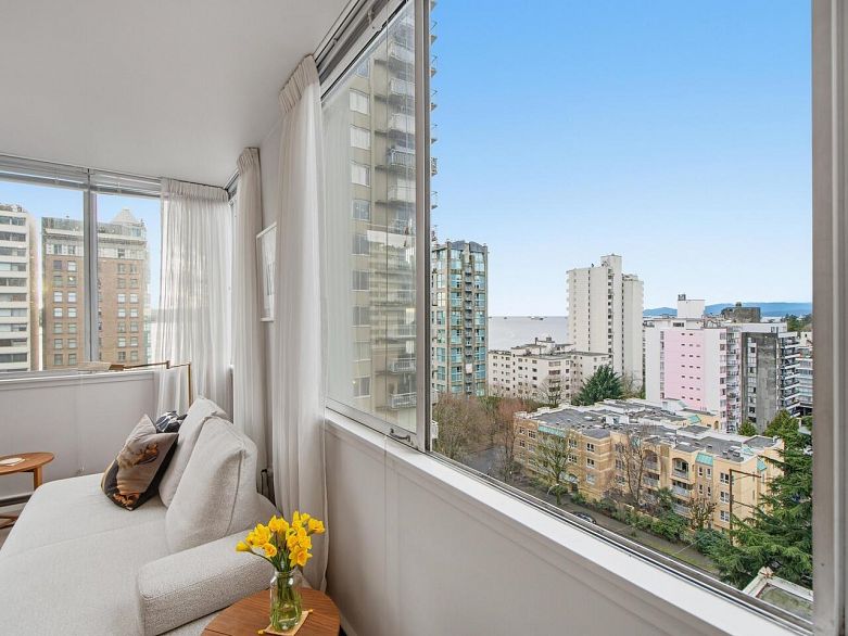 1203 1850 Comox Street