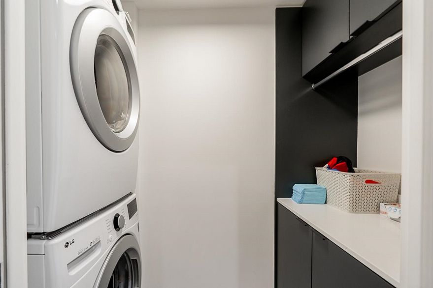 404 458 W 63rd Avenue