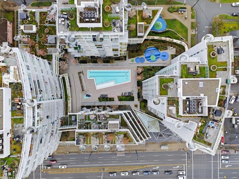 107 2221 E 30th Avenue