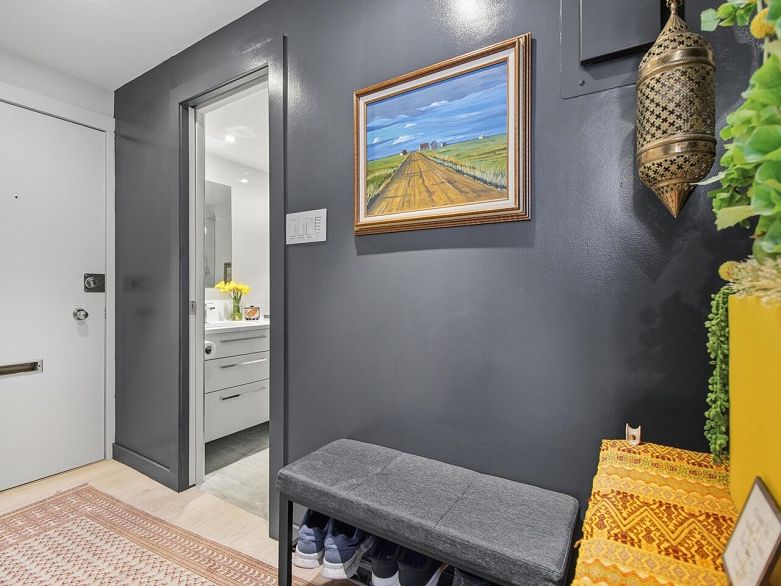 1203 1850 Comox Street