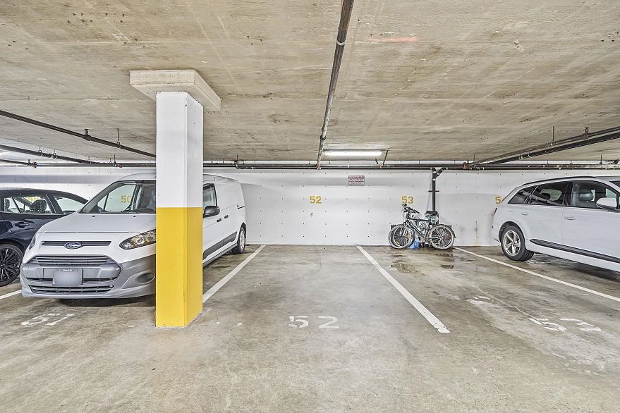 809 518 Moberly Road