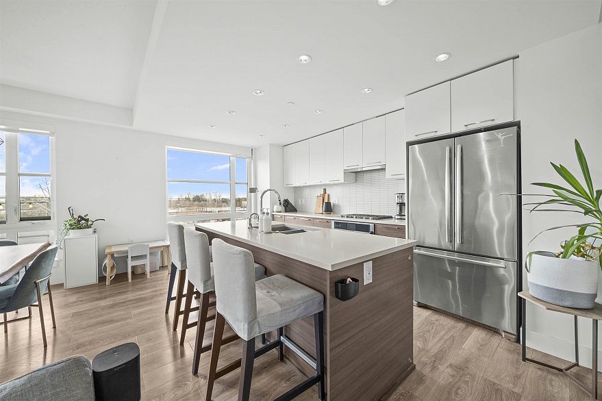 615 3488 Sawmill Crescent