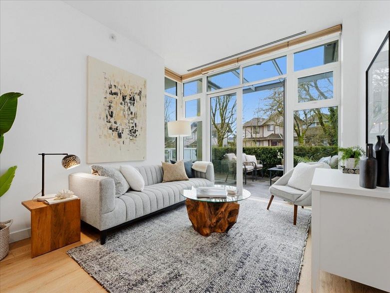 107 2221 E 30th Avenue