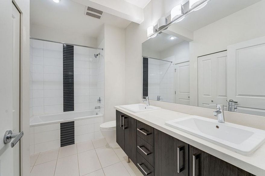 422 3133 Riverwalk Avenue