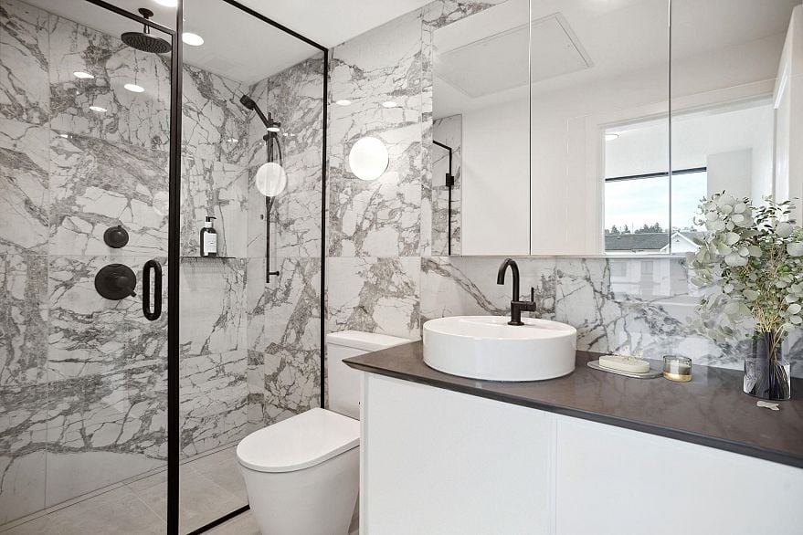 101 157 W King Edward Avenue