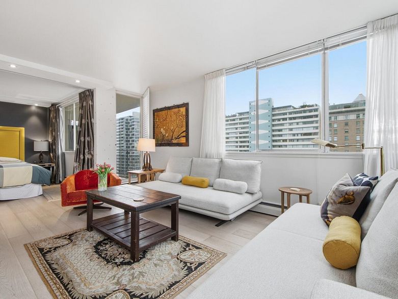 1203 1850 Comox Street