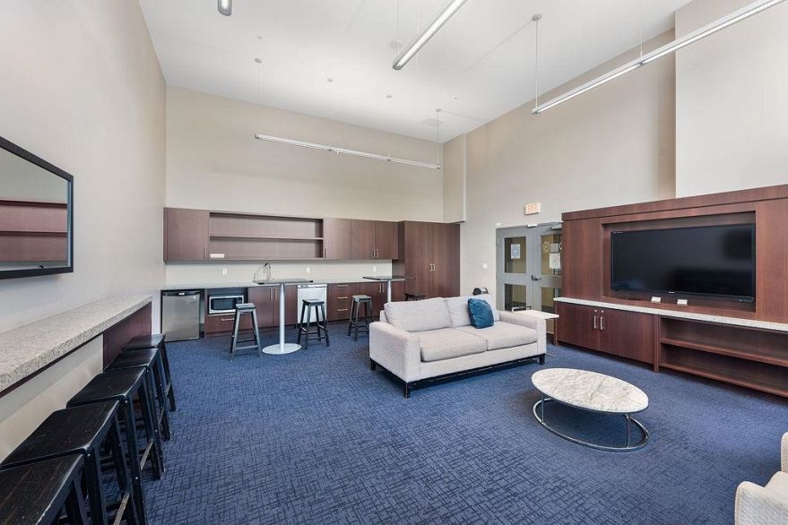 701 1708 Columbia Street