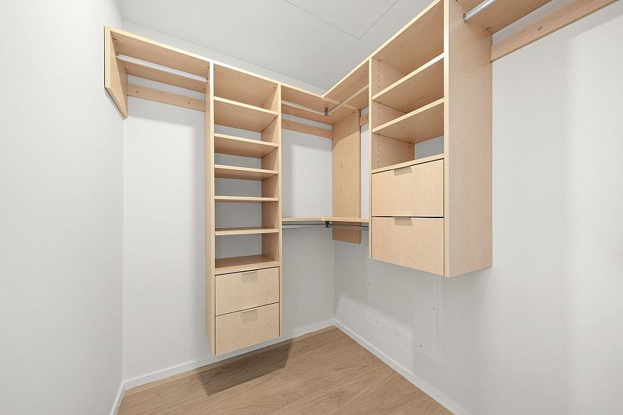 3702 1568 Alberni Street