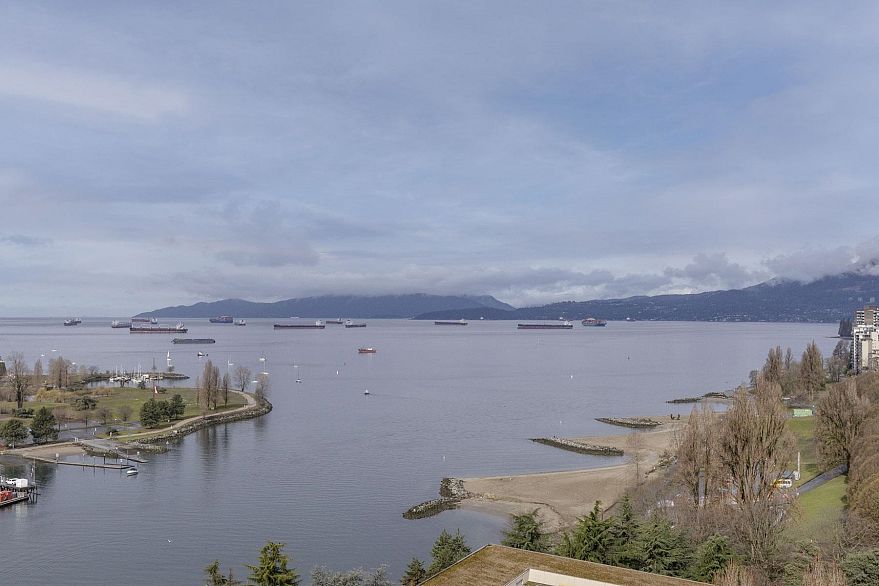 2005 1000 Beach Avenue