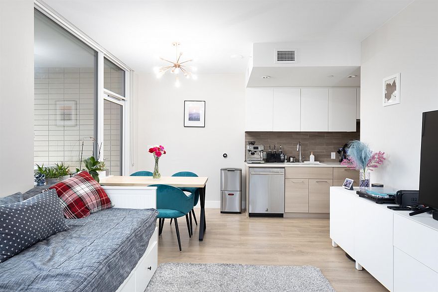 613 3451 Sawmill Crescent