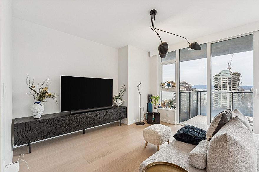 1801 1335 Howe Street