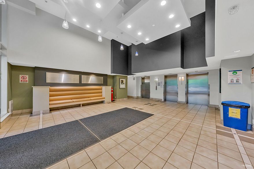 2002 3663 Crowley Drive