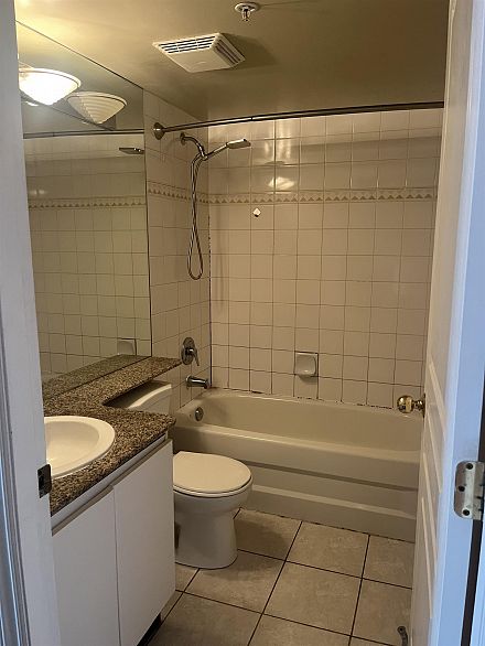 2103 1189 Howe Street