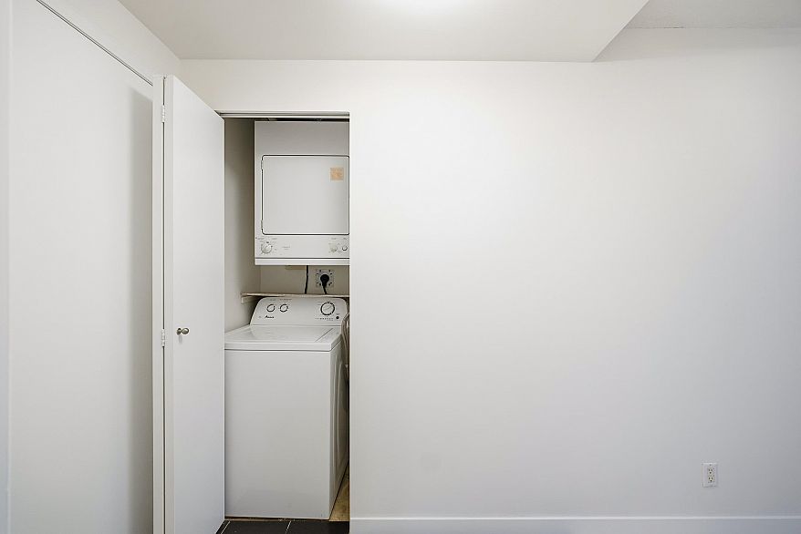 802 1367 Alberni Street