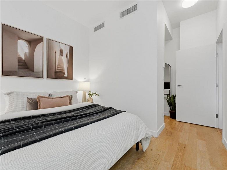 107 2221 E 30th Avenue