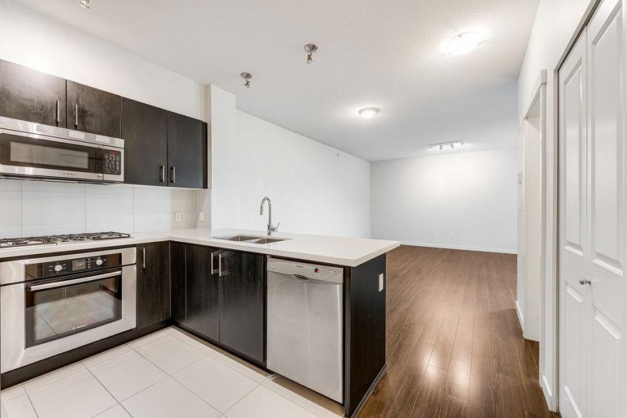 422 3133 Riverwalk Avenue