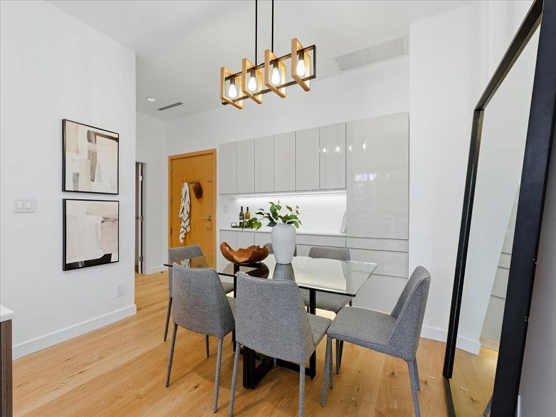 107 2221 E 30th Avenue