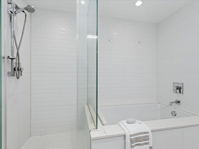 107 2221 E 30th Avenue