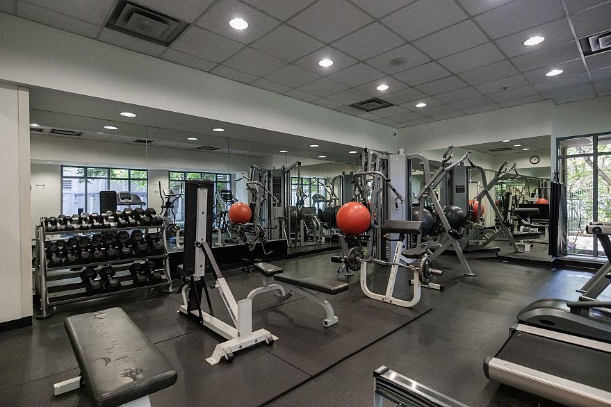 PH5 950 Cambie Street