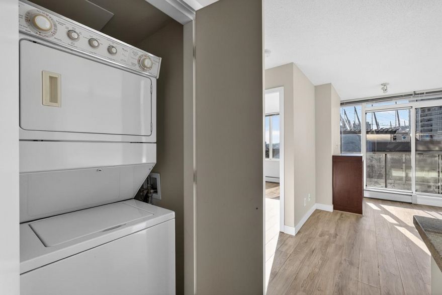 1203 688 ABBOTT STREET, Vancouver BC V6B 0B9