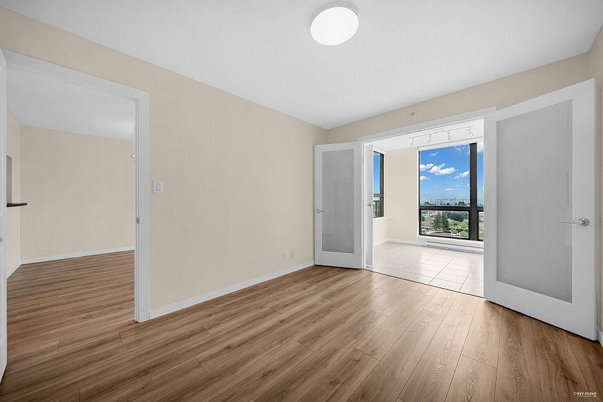 2002 3663 Crowley Drive