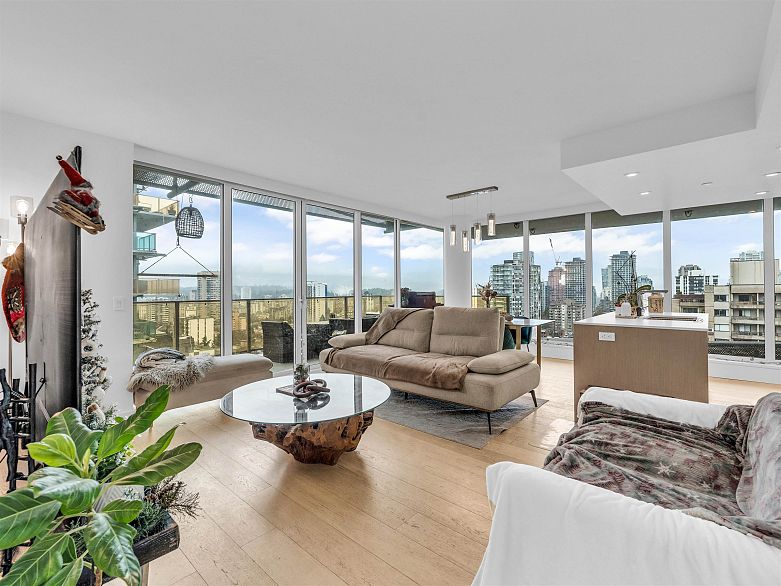 1401 1365 Davie Street