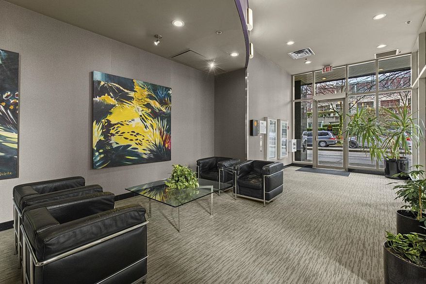 2005 1000 Beach Avenue