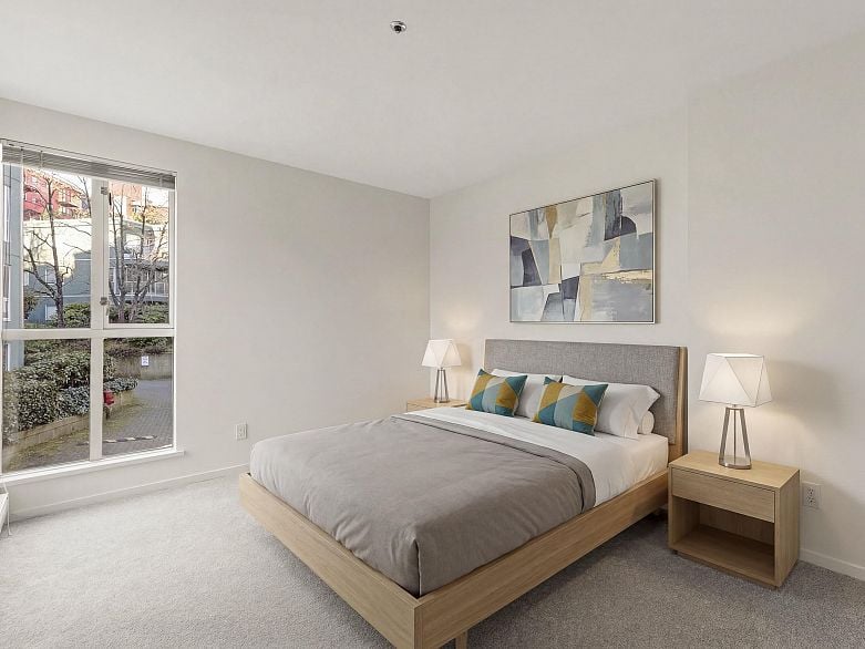 202 1551 Mariner Walk