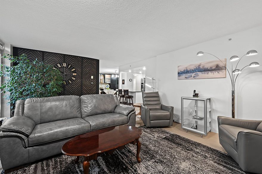 403 1159 Main Street