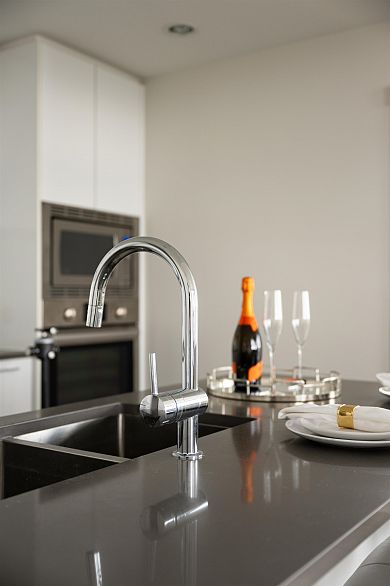 1309 3487 Binning Road