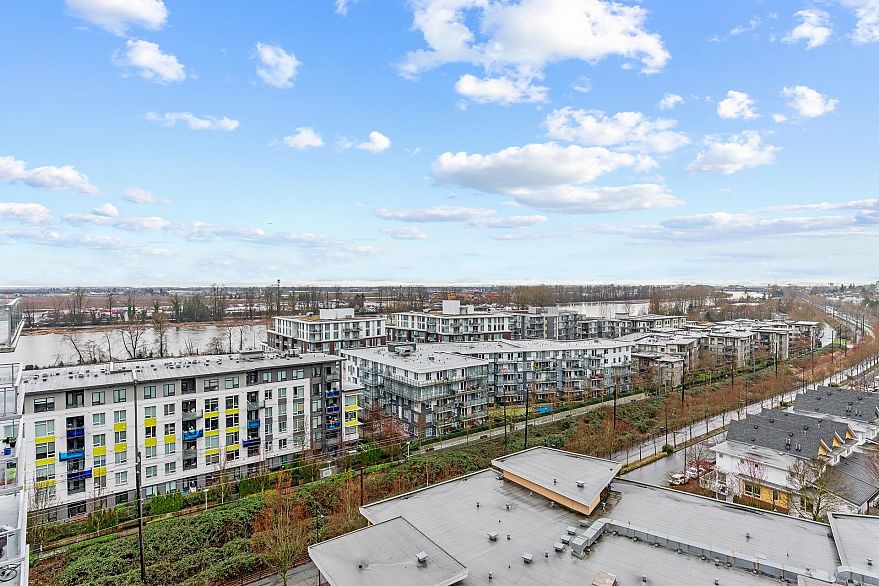 1207 3281 E Kent Avenue North Avenue