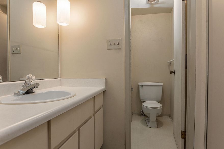 201 1535 Nelson Street