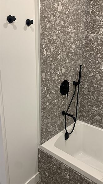 402 2471 St. George Street