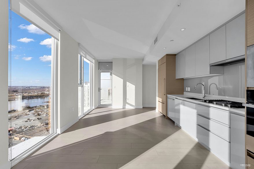 2306 3538 Sawmill Crescent