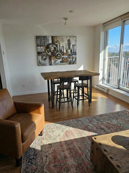 806 328 E 11th Avenue