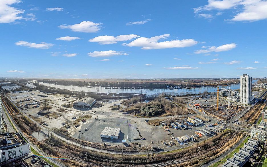 2306 3538 Sawmill Crescent