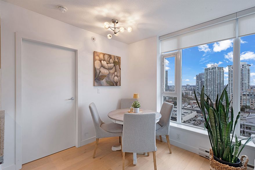 1305 1133 Homer Street