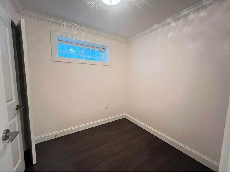 2118 Waverley Avenue