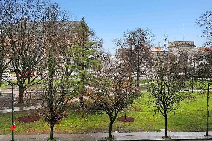 403 1159 Main Street