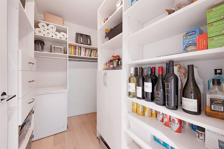 1305 1133 Homer Street