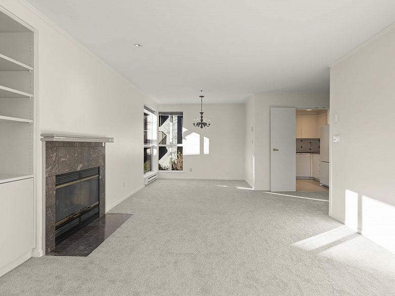 202 1551 Mariner Walk