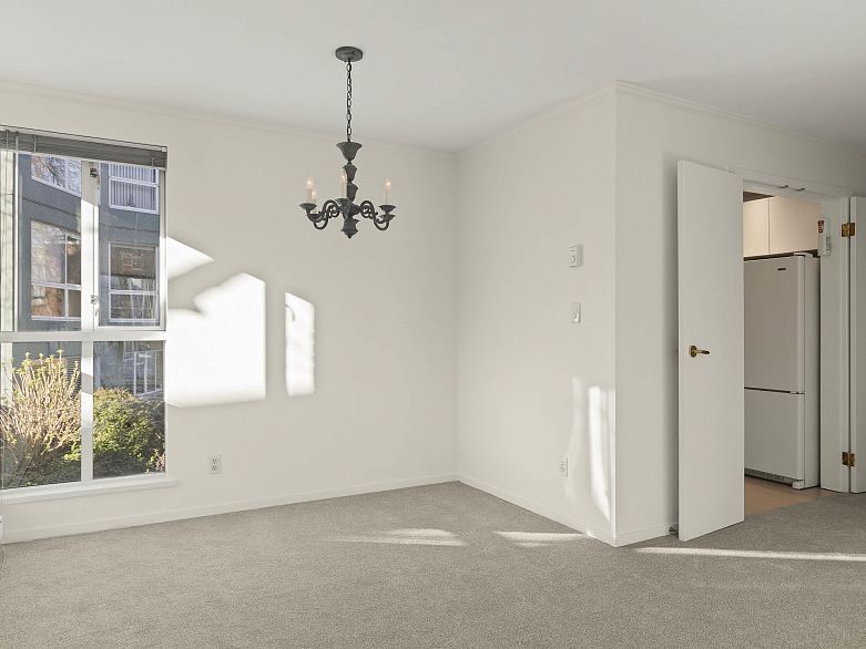 202 1551 Mariner Walk