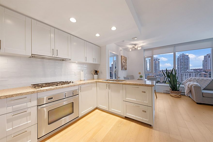 1305 1133 Homer Street