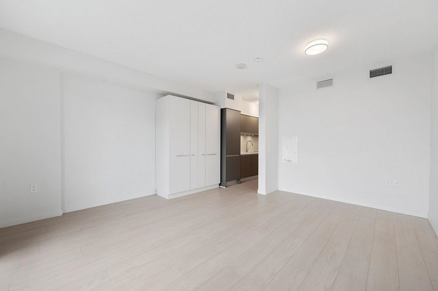 508 180 E 2nd Avenue