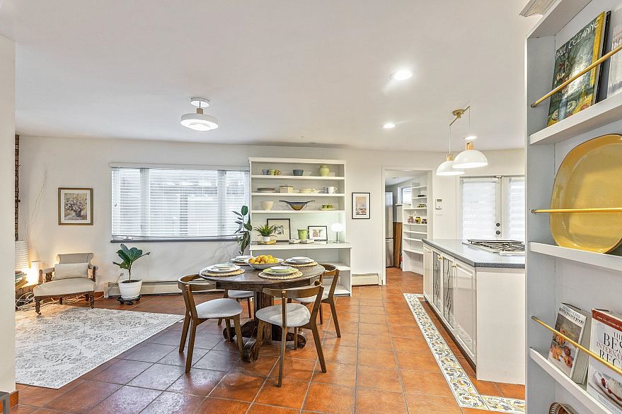 7362 Laburnum Street