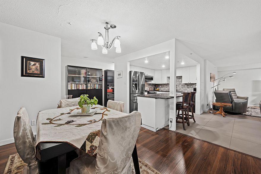 403 1159 Main Street