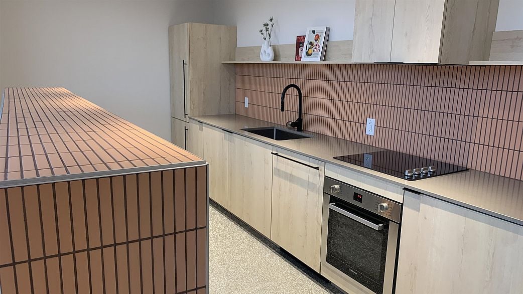 402 2471 St. George Street