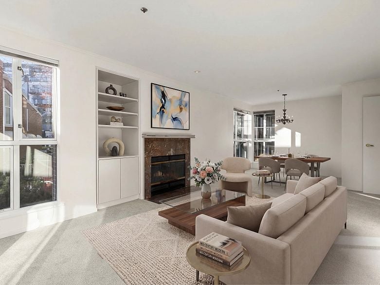 202 1551 Mariner Walk