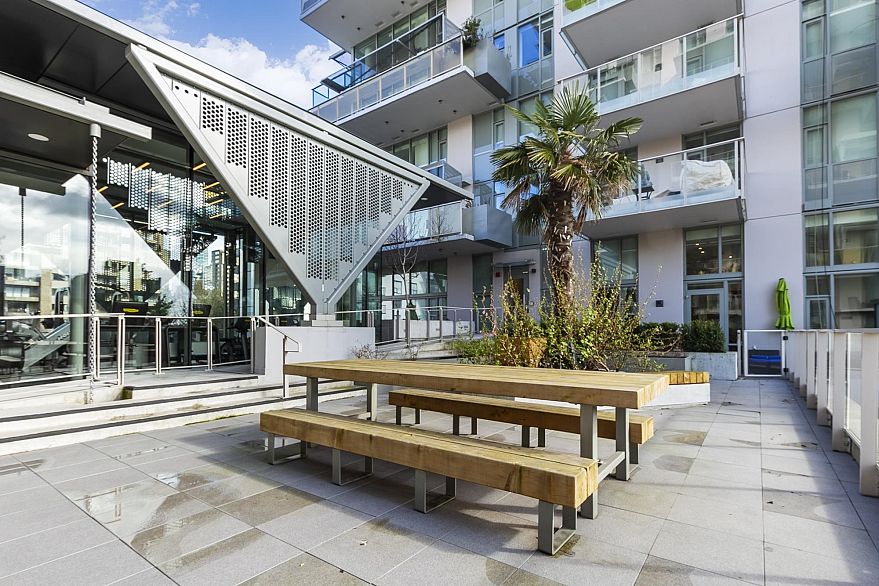 1503 1365 Davie Street