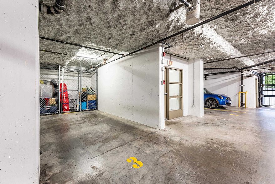 202 6268 Eagles Drive